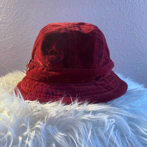 Hat Red/Burgundyish Velvet Bucket Style from my Vintage 2000’s Hat Collection. - Picture 3 of 9